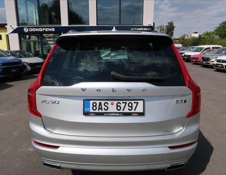 Volvo XC90 SUV 2,0 l 173 kw
