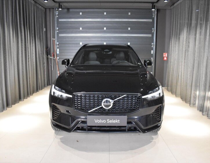 Volvo XC60 SUV / Terénní 2,0 l 145 kw