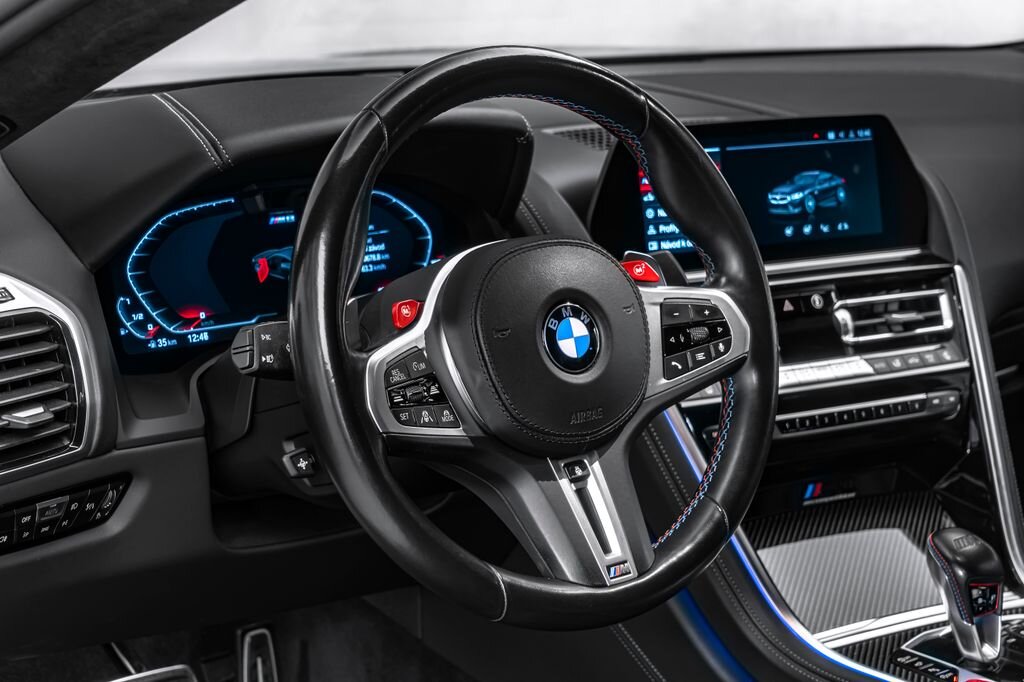 BMW M8 Kupé 4,4 l 460 kw