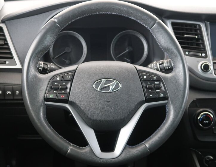 Hyundai Tucson SUV 2,0 l 100 kw