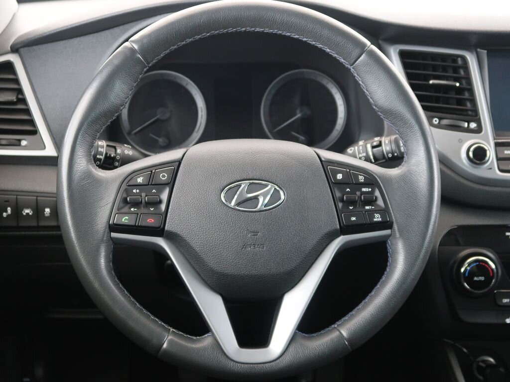Hyundai Tucson SUV 2,0 l 100 kw