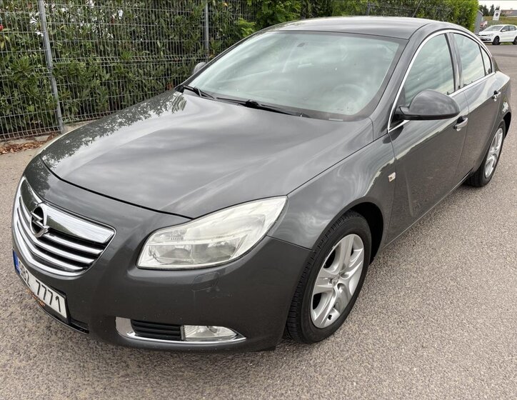 Opel Insignia Liftback 2,0 l 96 kw