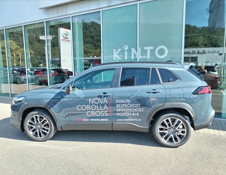 Toyota Corolla Cross 3