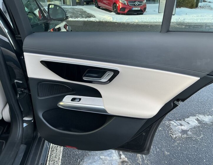 Mercedes-Benz Třídy E Kombi 2,0 l 145 kw