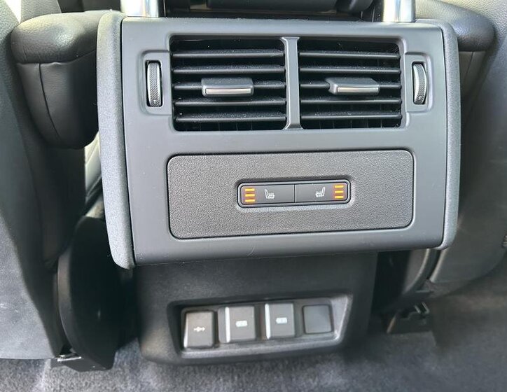 Land Rover Discovery SUV 3,0 l 221 kw