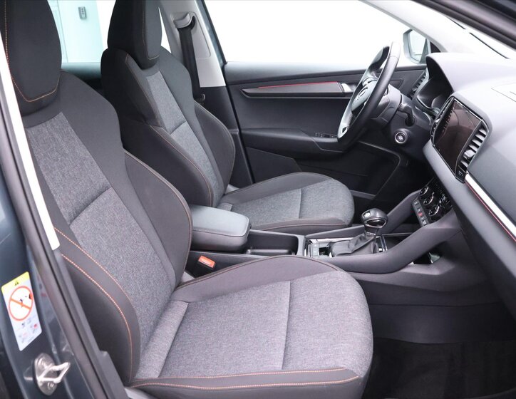 Škoda Karoq SUV / Terénní 2,0 l 85 kw