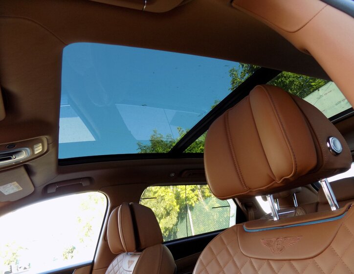 Bentley Bentayga 47