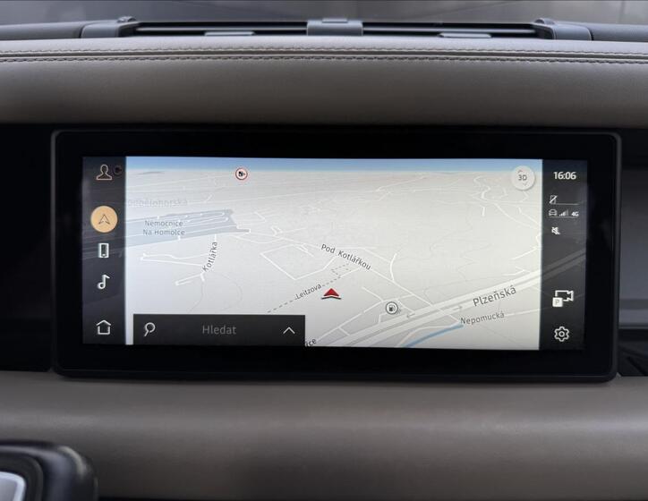 Land Rover Defender 19