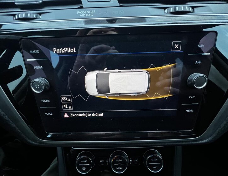 Volkswagen Touran Kombi 1,6 l 85 kw