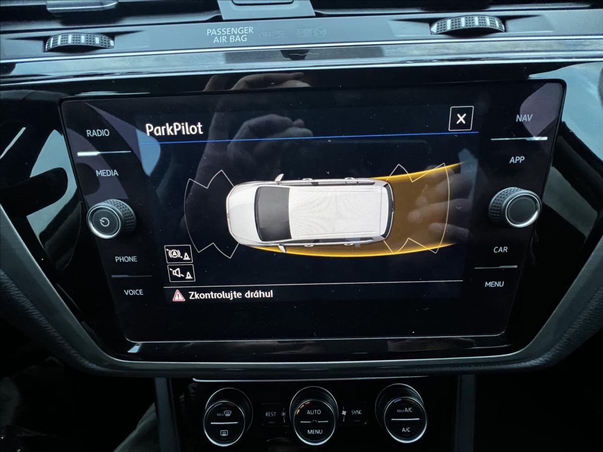 Volkswagen Touran Kombi 1,6 l 85 kw