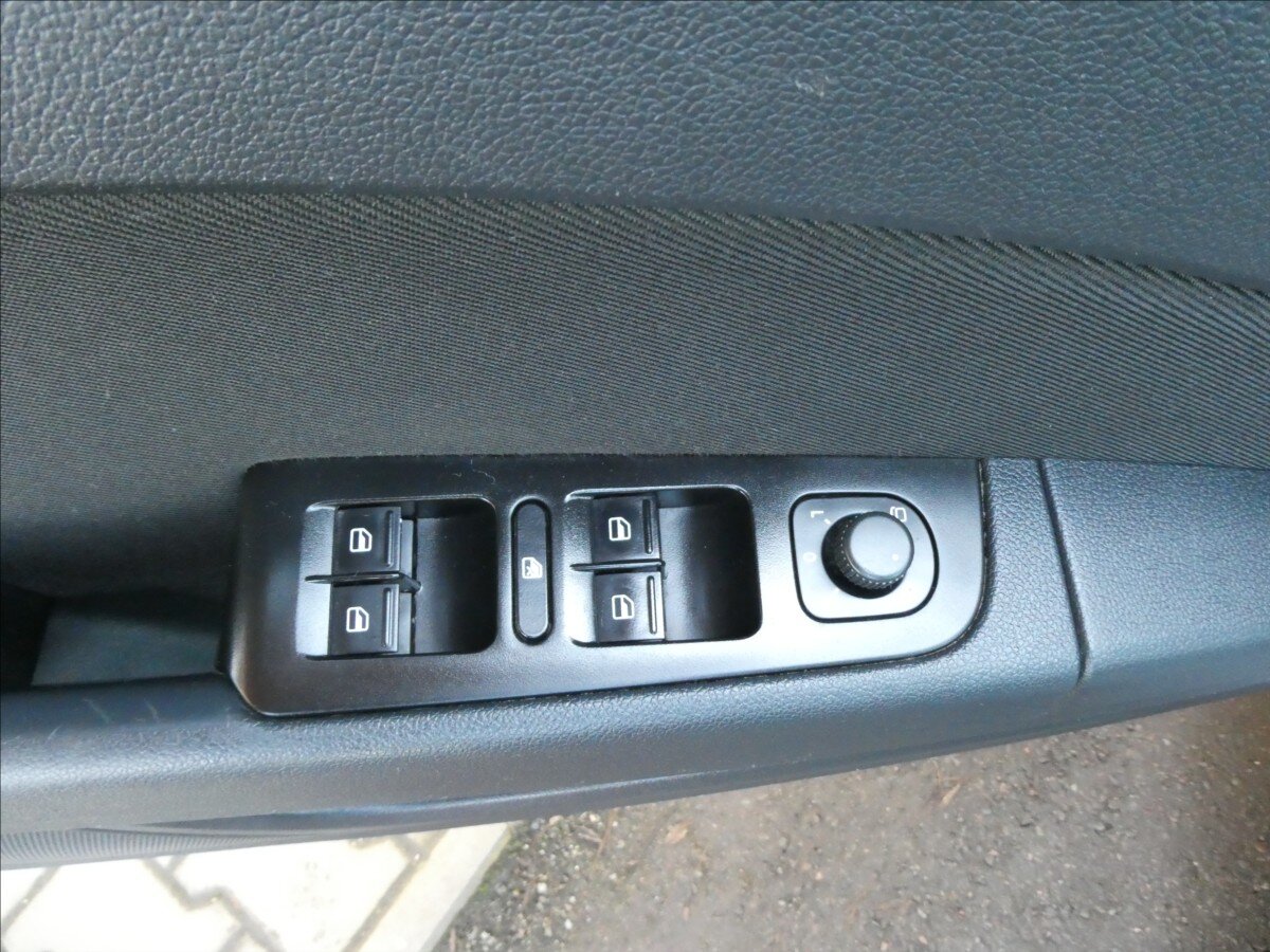 Škoda Superb Kombi 2,0 l 103 kw