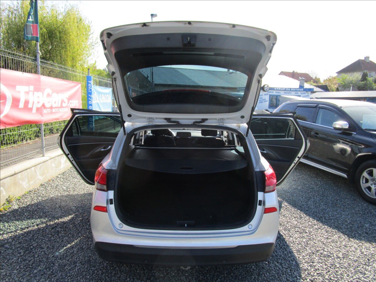 Hyundai i30 Kombi 1,6 l 81 kw