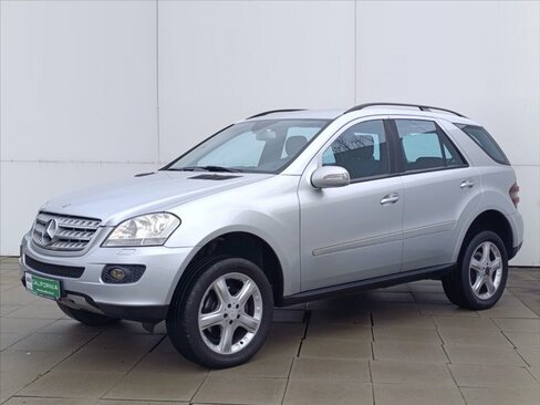 Mercedes-Benz Třídy M SUV 3,0 l 165 kw