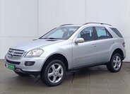 Mercedes-Benz Třídy M SUV 3,0 l 165 kw