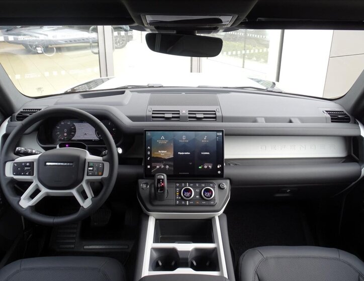 Land Rover Defender SUV 3,0 l 183 kw