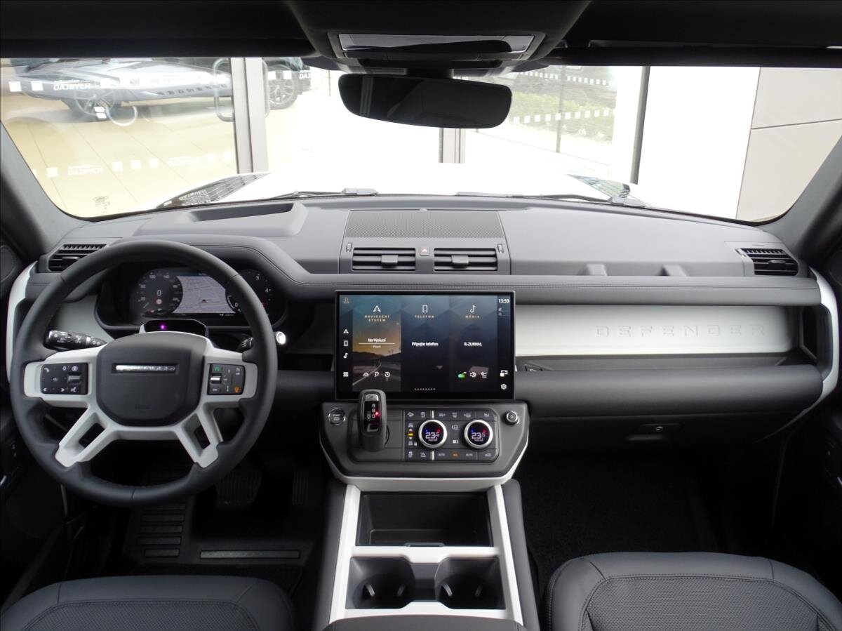Land Rover Defender SUV 3,0 l 183 kw