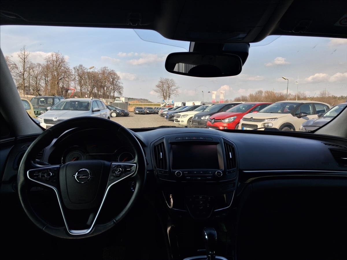 Opel Insignia Kombi 2,0 l 120 kw