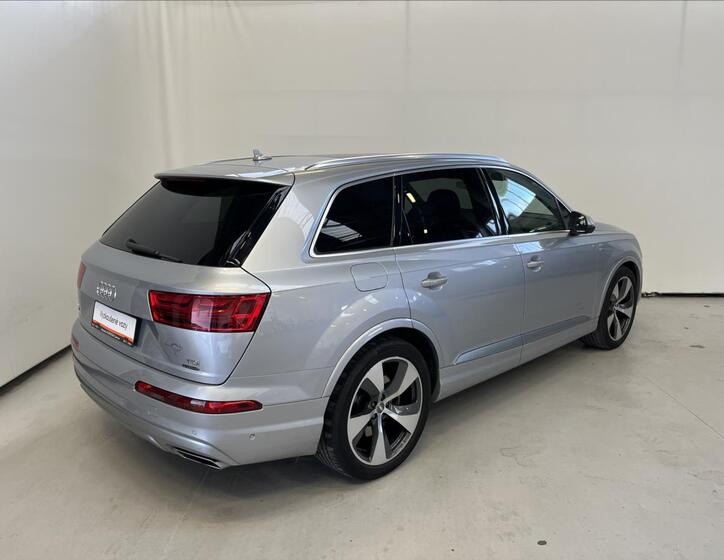 Audi Q7 2