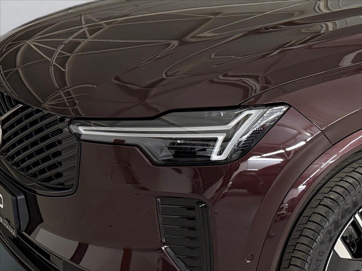 Volvo XC90 SUV / Terénní 2,0 l 184 kw