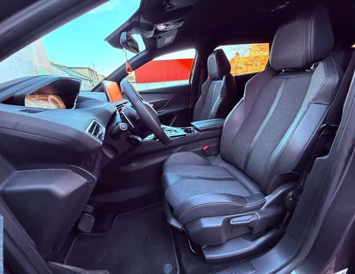 Peugeot 5008 16