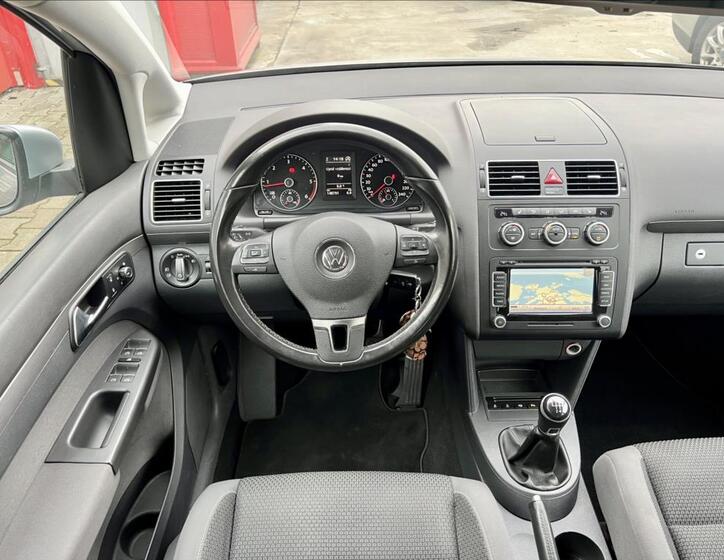 Volkswagen Touran 20