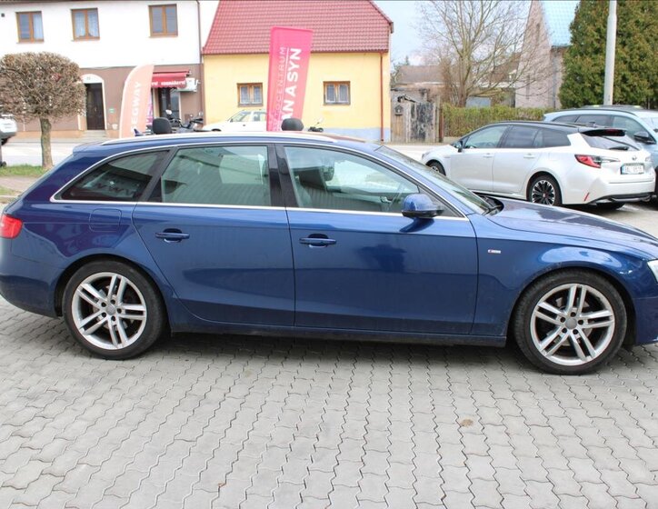 Audi A4 Kombi 2,0 l 110 kw