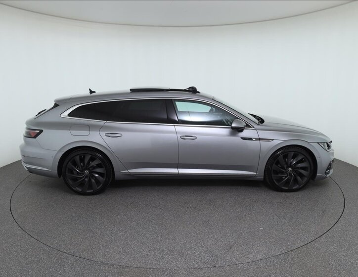 Volkswagen Arteon Kombi 2,0 l 147 kw