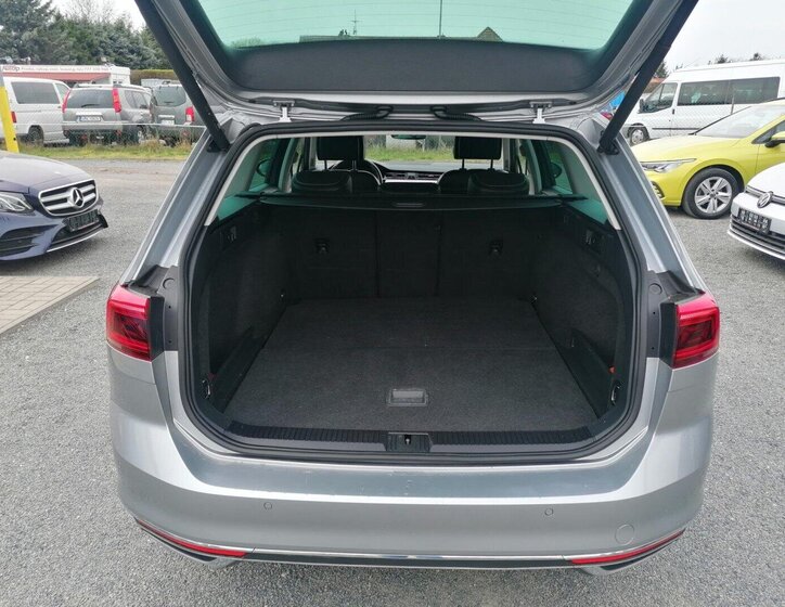 Volkswagen Passat Kombi 2,0 l 90 kw