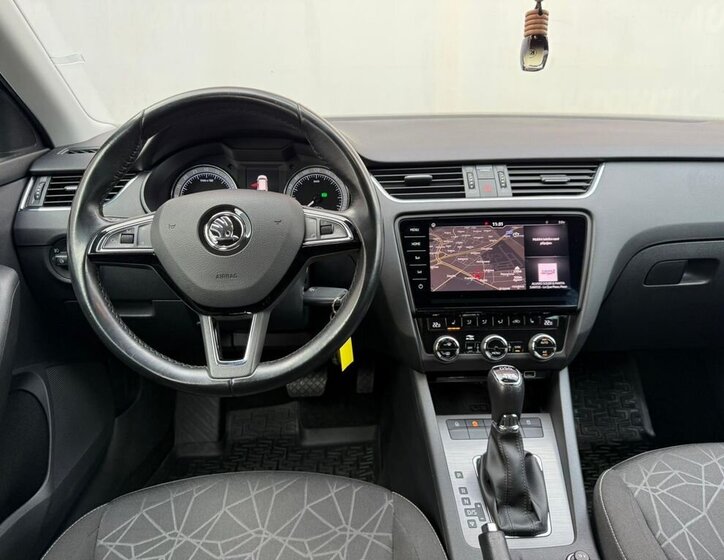 Škoda Octavia 16