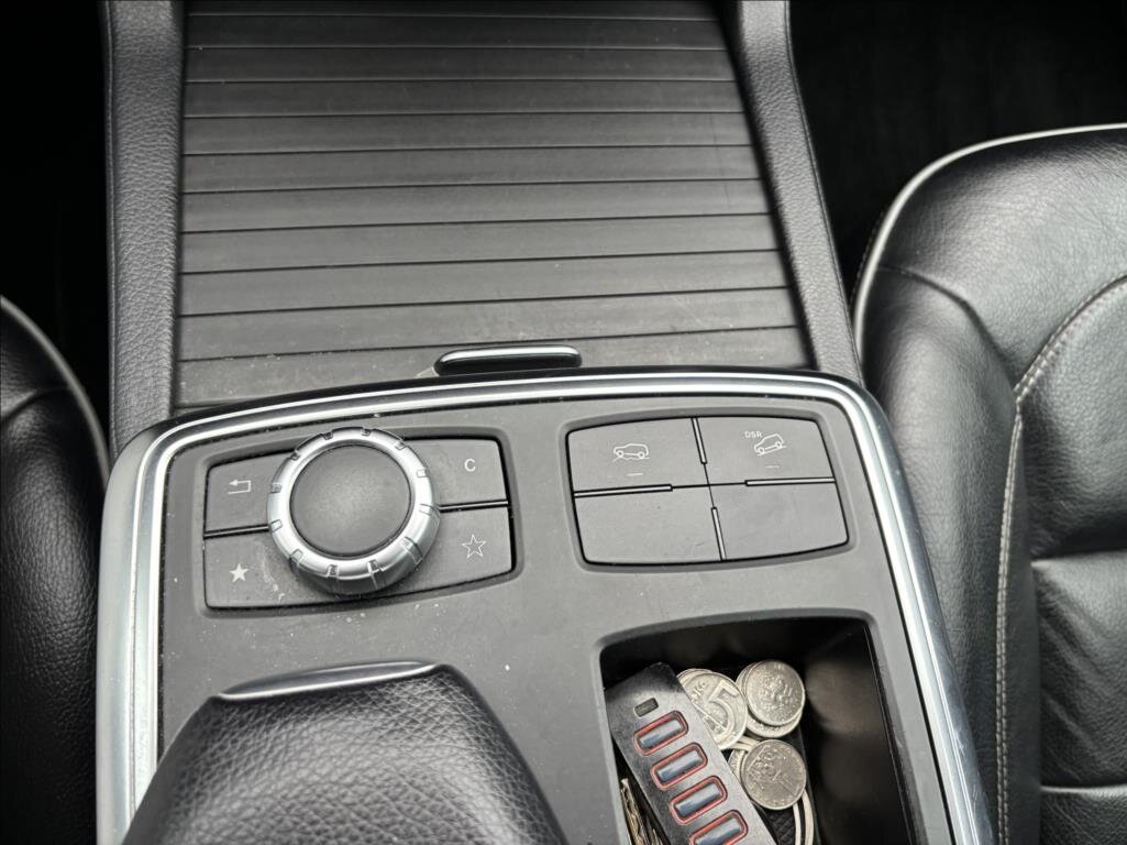 Mercedes-Benz Třídy M SUV / Terénní 3,0 l 190 kw