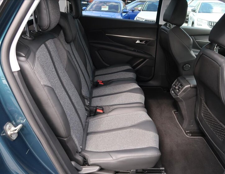 Peugeot 5008 SUV / Terénní 1,2 l 96 kw