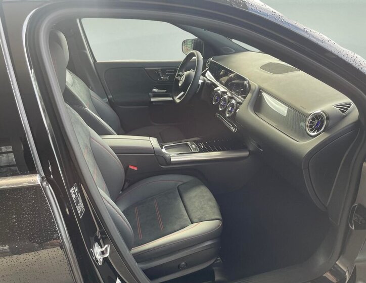 Mercedes-Benz GLA SUV 2,0 l 110 kw