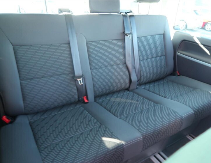 Volkswagen Multivan MPV 2,0 l 103 kw