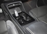 Volvo XC40 SUV / Terénní 2,0 l 145 kw