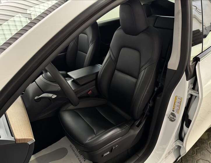 Tesla Model Y SUV 0,0 378 kw