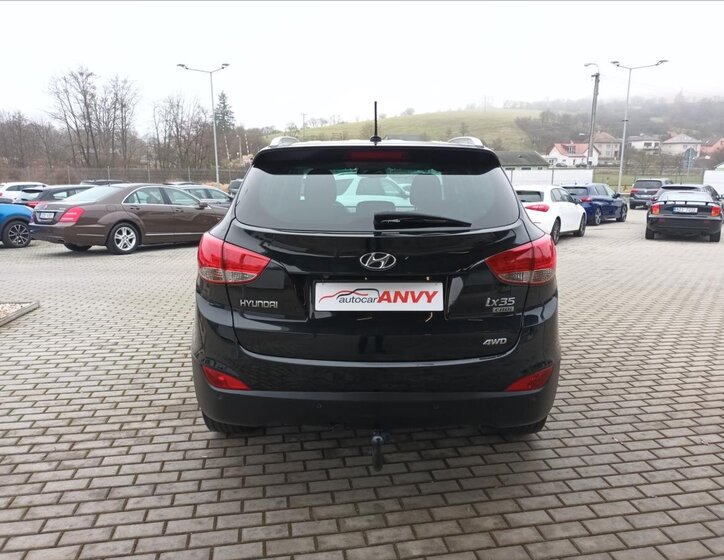 Hyundai ix35 SUV / Terénní 2,0 l 100 kw
