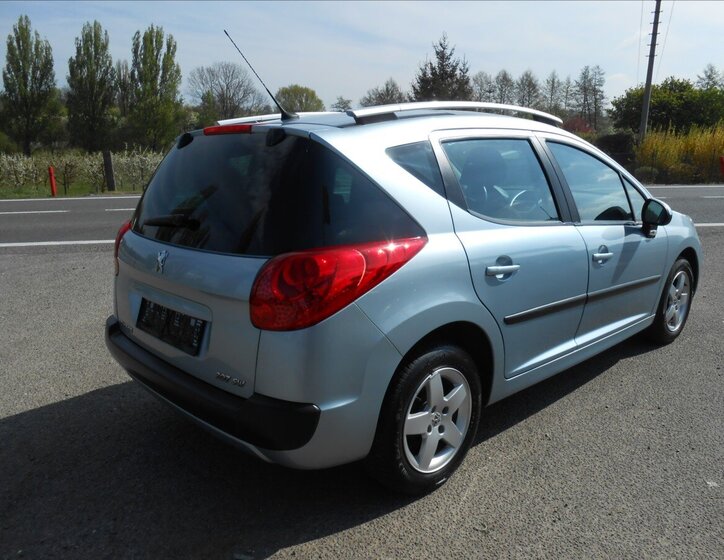 Peugeot 207 Kombi 1,4 l 54 kw