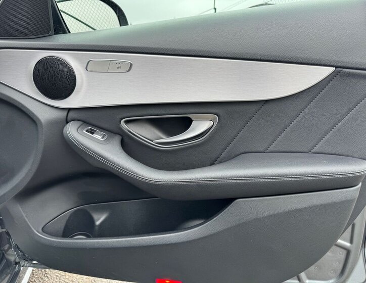 Mercedes-Benz Třídy C Kombi 2,2 l 143 kw