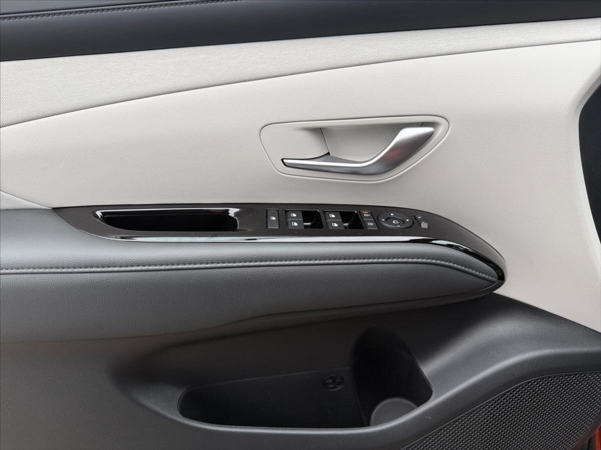 Hyundai Tucson SUV 1,6 l 117 kw