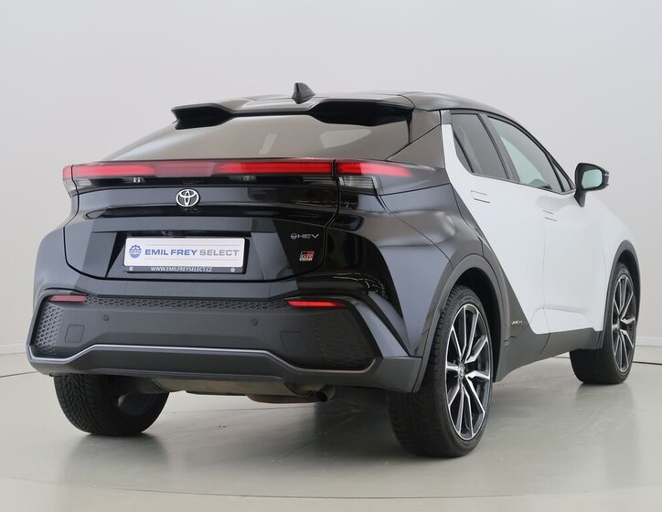 Toyota C-HR SUV 2,0 l 112 kw