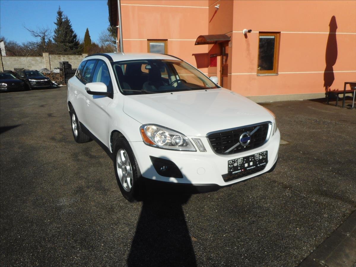 Volvo XC60 SUV / Terénní 2,4 l 120 kw