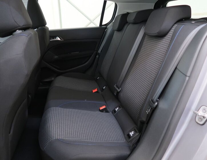 Peugeot 308 Hatchback 1,2 l 81 kw