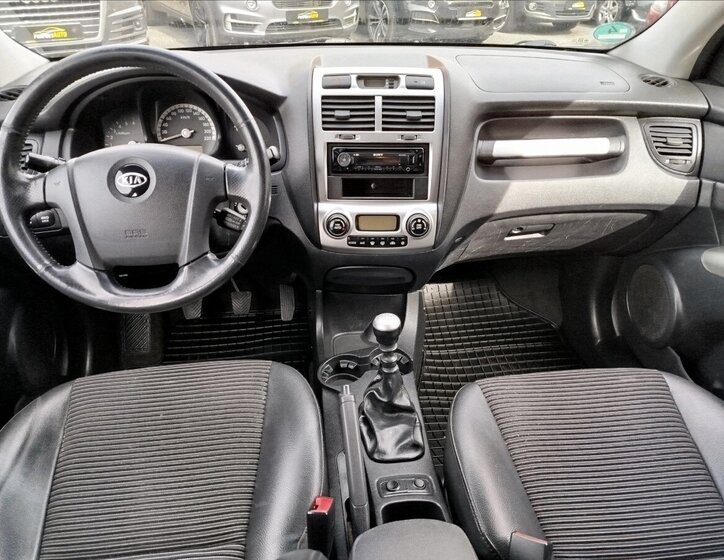 KIA Sportage SUV / Terénní 2,0 l 103 kw