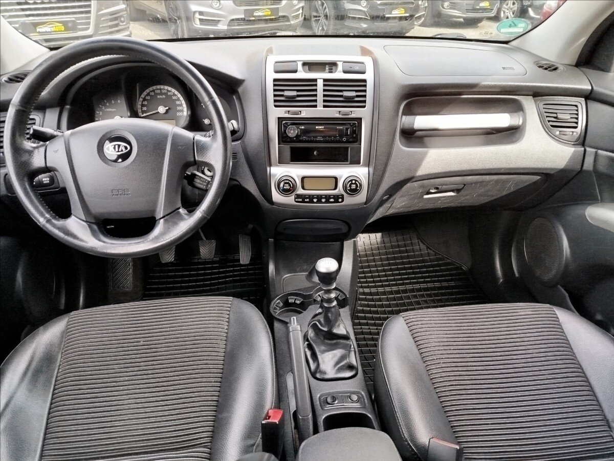 KIA Sportage SUV / Terénní 2,0 l 103 kw