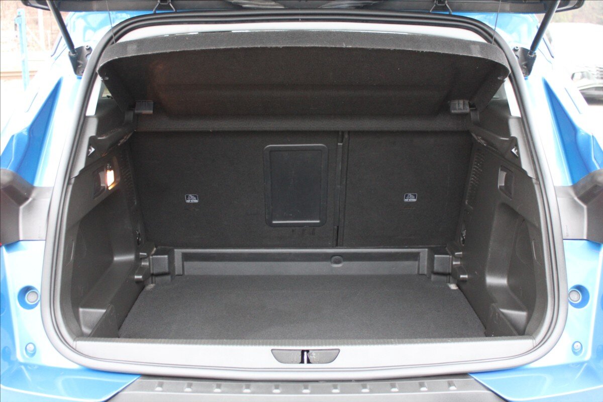 Opel Grandland X SUV / Terénní 1,2 l 96 kw