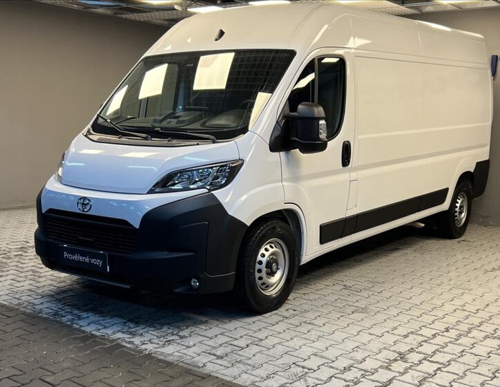 Toyota ProAce VAN-Minibus 2,2 l 103 kw