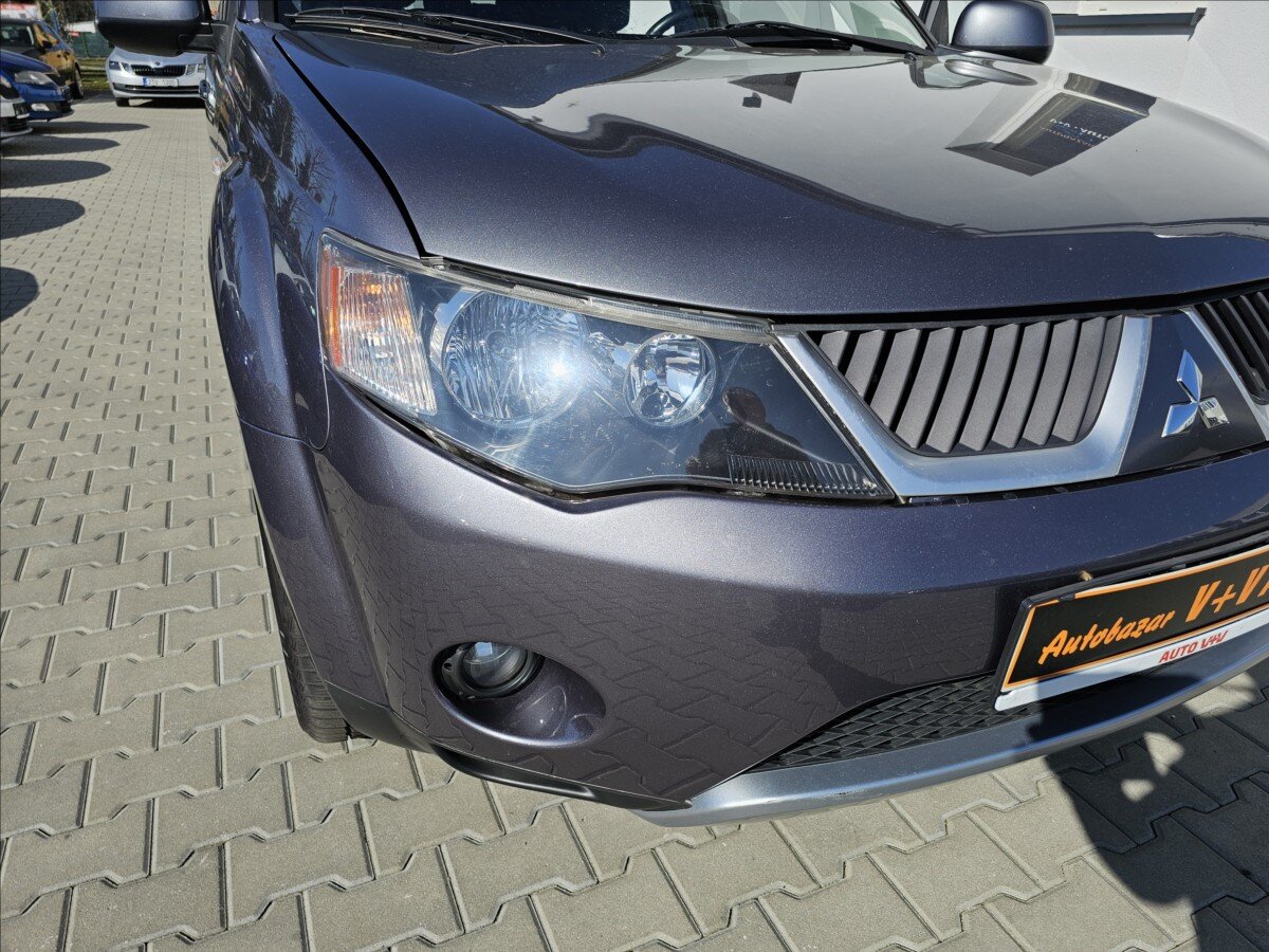 Mitsubishi Outlander SUV / Terénní 2,2 l 115 kw