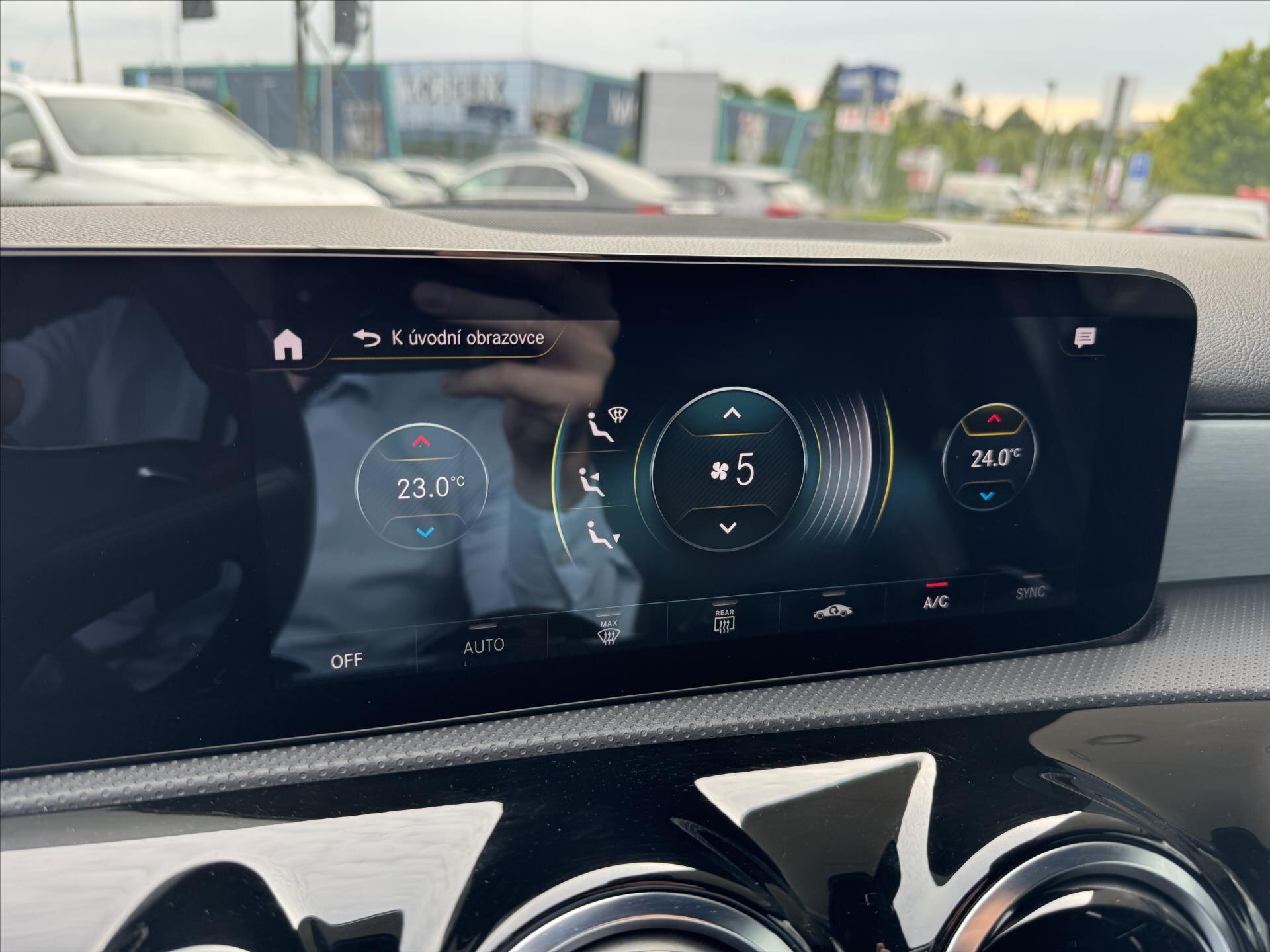 Mercedes-Benz Třídy A Sedan / Limuzína 1,3 l 120 kw