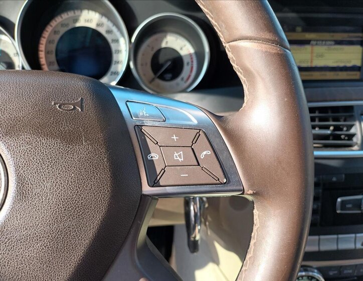 Mercedes-Benz Třídy C Kombi 2,1 l 100 kw