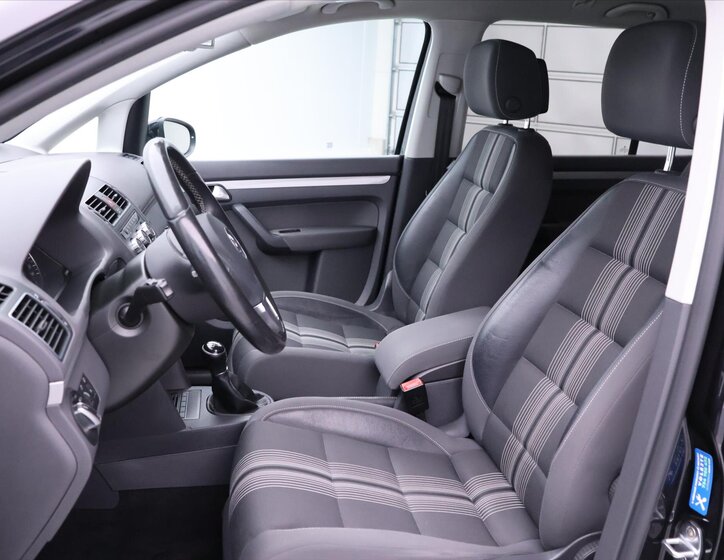 Volkswagen Touran MPV 1,2 l 77 kw